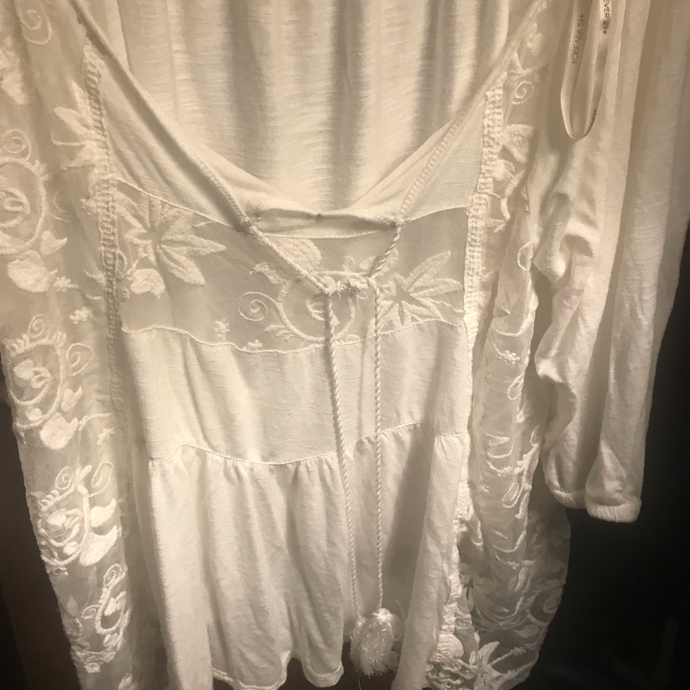 Foever21 beautiful top. Size2x gently used